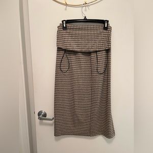 Reformation crop top and pencil skirt with slit set. Cream and grey houndstooth